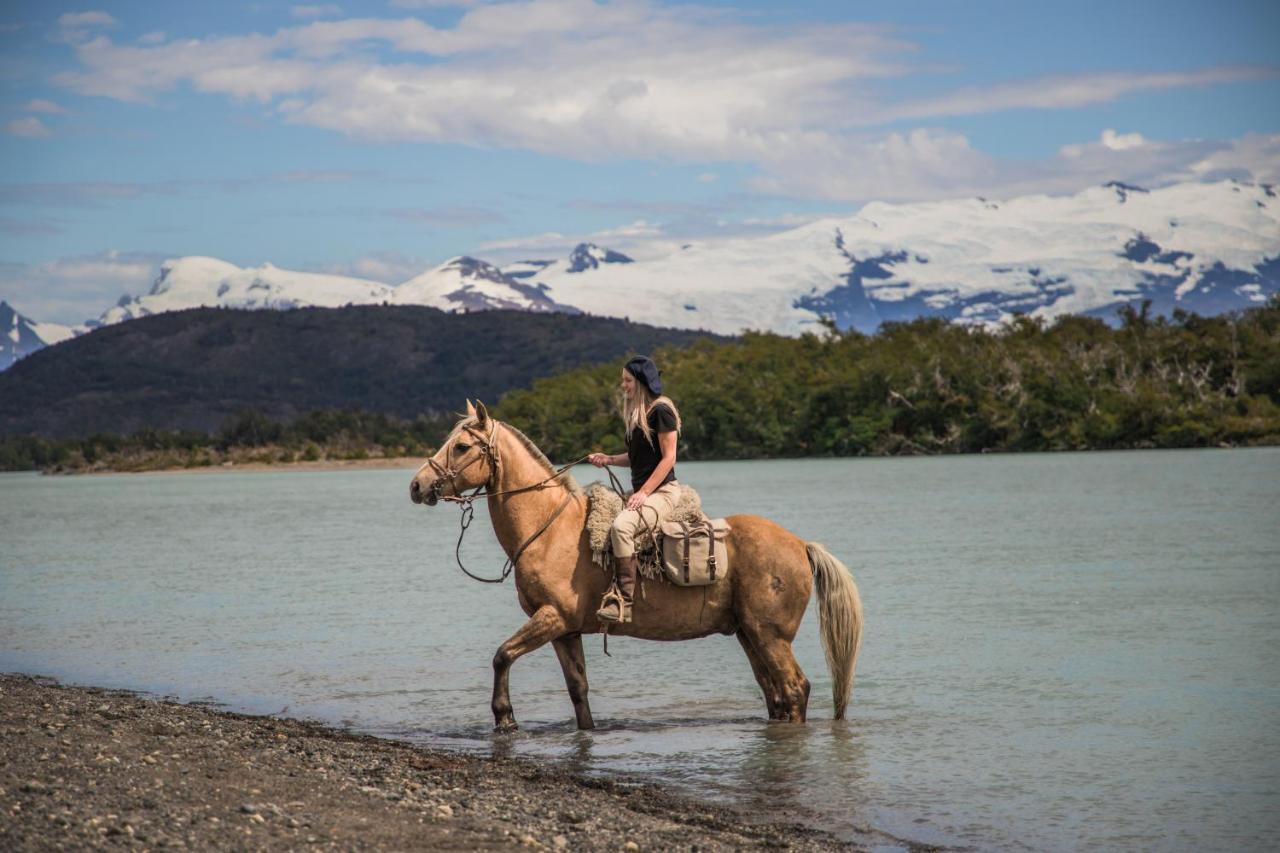 Pampa Lodge, Quincho & Caballos Torres del Paine National Park Exterior photo