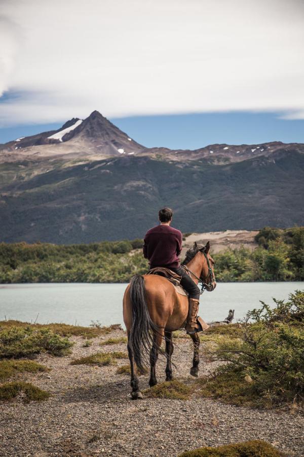 Pampa Lodge, Quincho & Caballos Torres del Paine National Park Exterior photo