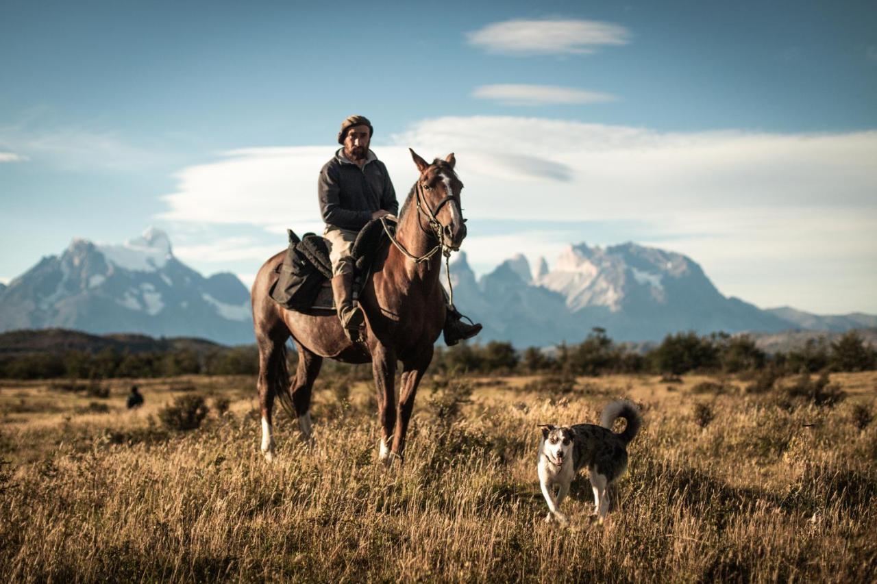 Pampa Lodge, Quincho & Caballos Torres del Paine National Park Exterior photo